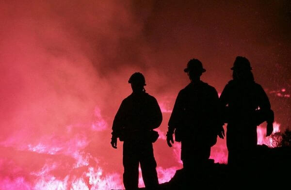 Τι πρέπει να κάνουμε σε περίπτωση πυρκαγιάς για να προστατευτούμε;