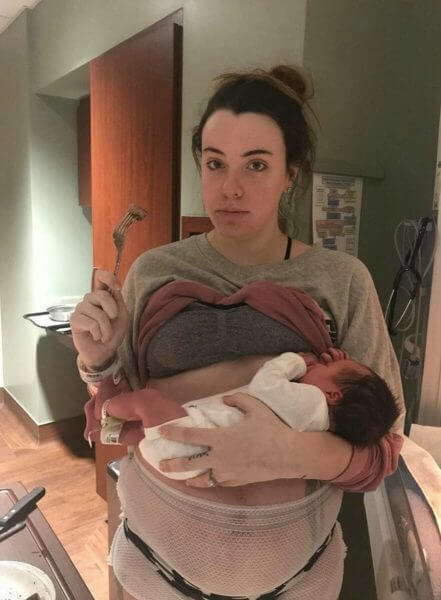 &Gamma;&upsilon;&nu;&alpha;ί&kappa;&alpha; &phi;&omega;&tau;&omicron;&gamma;&rho;&alpha;&phi;ί&zeta;&epsilon;&iota; &tau;&omicron; &sigma;ώ&mu;&alpha; &tau;&eta;&sigmaf; &delta;ύ&omicron; &eta;&mu;έ&rho;&epsilon;&sigmaf; &mu;&epsilon;&tau;ά &tau;&eta; &gamma;έ&nu;&nu;&alpha; &kappa;&alpha;&iota; &gamma;ί&nu;&epsilon;&tau;&alpha;&iota; viral &gamma;&iota;&alpha; έ&nu;&alpha;&nu; &sigma;&pi;&omicron;&upsilon;&delta;&alpha;ί&omicron; &lambda;ό&gamma;&omicron;!