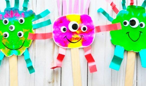 Halloween time: Φτιάξτε μαζί με τα παιδιά σας τα πιο όμορφα χρωματιστά τερατάκια!