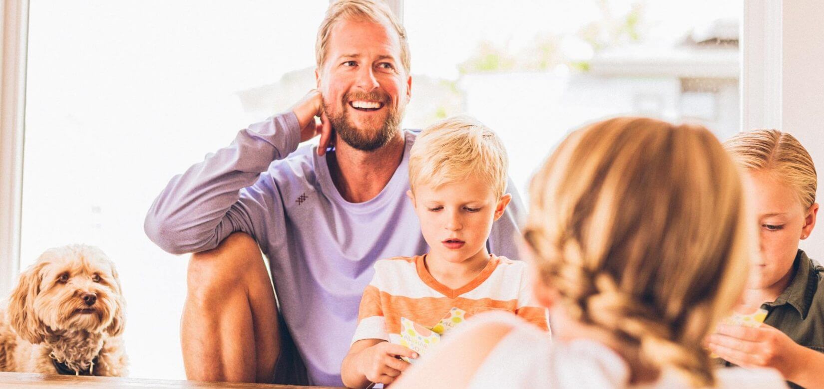 Μια μαμά στέλνει ένα συγκινητικό γράμμα στον πατέρα των παιδιών της: "Δεν είσαι ο ίδιος άντρας που παντρεύτηκα... είσαι καλύτερος!