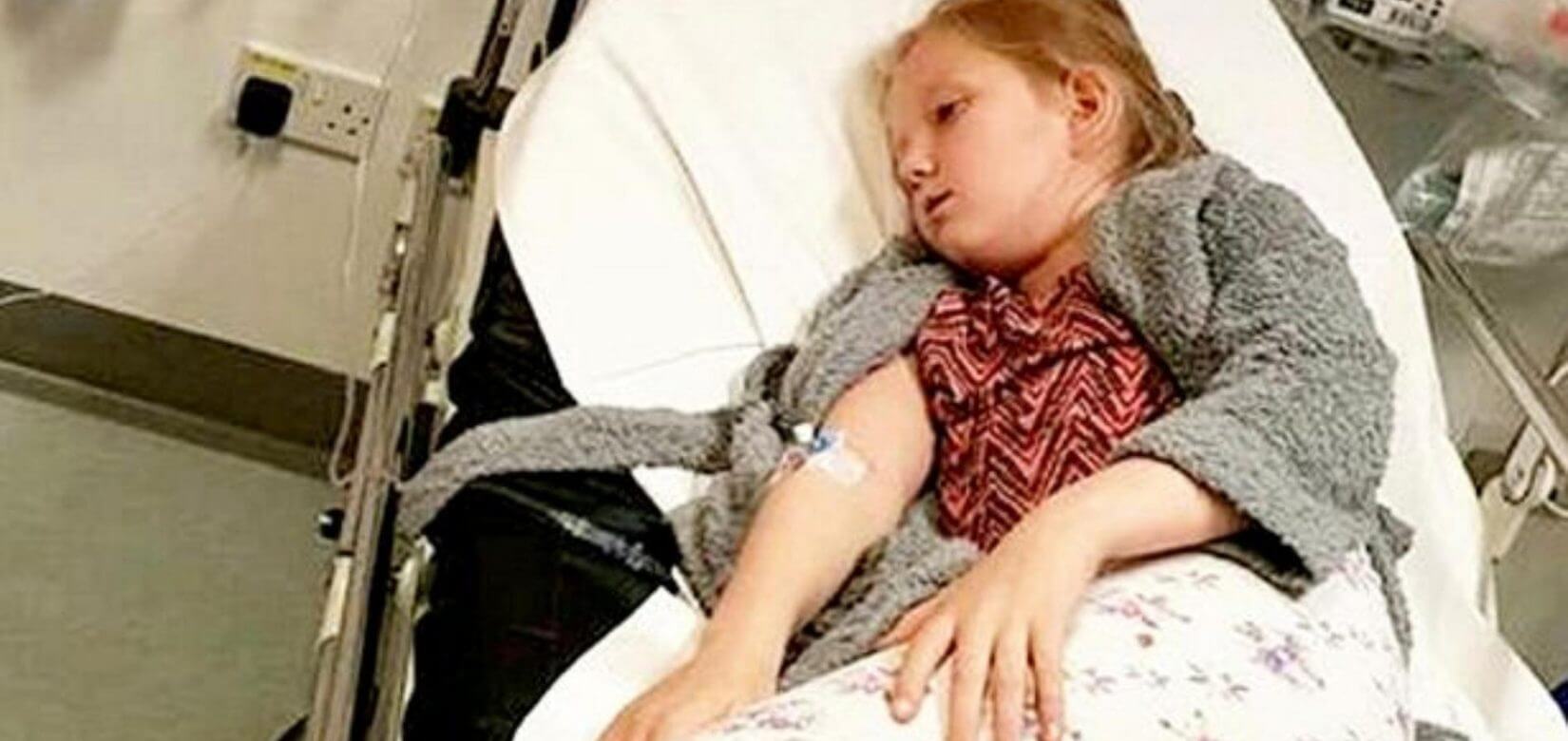 Bullying: Συγκλονιστική φωτογραφία 10χρονου κοριτσιού στο νοσοκομείο μετά την απόπειρα αυτοκτονίας του