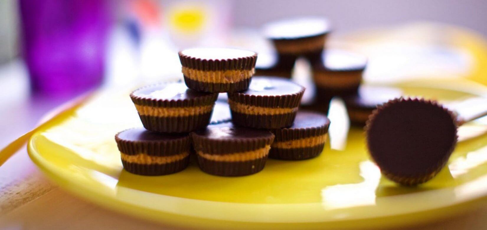 Φτιάξτε μοναδικά chocolate & peanut butter cups για να "επιβραβεύσετε" τα παιδιά σας!