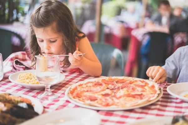 Μάθετε γιατί τα παιδιά δεν τρώνε τα υγιεινά γεύματα και πώς θα τα αγαπήσουν!