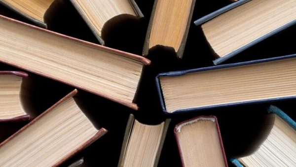Παγκόσμια Ημέρα Δικαιωμάτων του Παιδιού: Μαθήτριες δημιούργησαν βιβλιοθήκη στη Λωρίδα της Γάζας