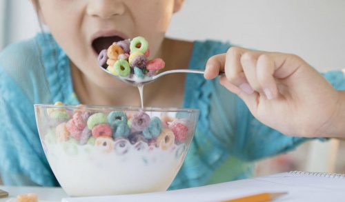 Έρευνα: Τεράστιες οι ποσότητες ζάχαρης που καταναλώνουν τα παιδιά στη Βρετανία!
