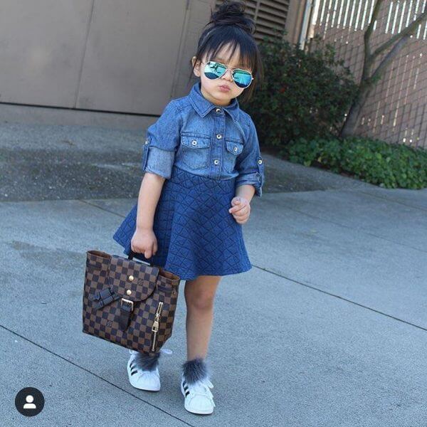 Sneakers: 4+1 &mu;&omicron;&nu;&tau;έ&rho;&nu;&alpha; &pi;&alpha;&iota;&delta;&iota;&kappa;ά &sigma;ύ&nu;&omicron;&lambda;&alpha; &mu;&epsilon; &tau;&omicron; &alpha;&pi;ό&lambda;&upsilon;&tau;&omicron; shoe trend!