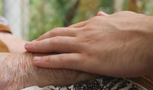 &laquo;&Epsilon;ί&chi;&alpha; &mu;ί&alpha; ό&chi;&iota; &kappa;&alpha;&iota; &tau;ό&sigma;&omicron; &tau;έ&lambda;&epsilon;&iota;&alpha; &gamma;&iota;&alpha;&gamma;&iota;ά, &alpha;&upsilon;&tau;ό ό&mu;&omega;&sigmaf; &mu;&epsilon; &delta;ί&delta;&alpha;&xi;&epsilon; &pi;&omicron;&lambda;&lambda;ά &gamma;&iota;&alpha; &tau;&eta;&nu; &mu;&eta;&tau;έ&rho;&alpha; &mu;&omicron;&upsilon;&raquo;