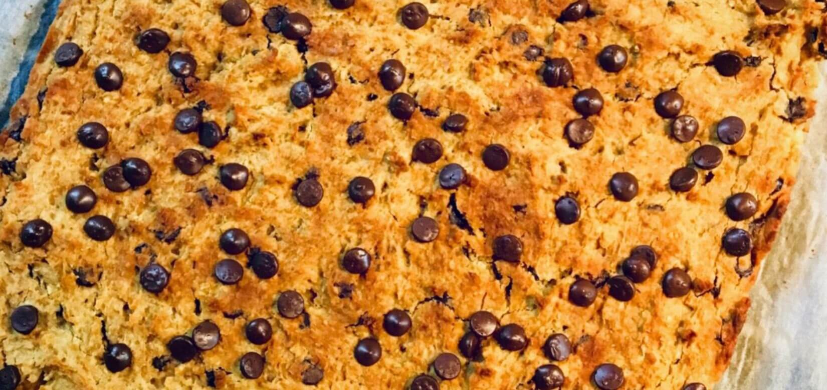 Τα πιο γευστικά blondies με ρεβίθια και σοκολάτα για όλη την οικογένεια!