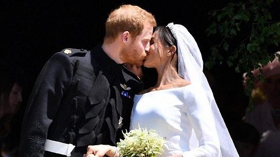 Meghan Markle: &Mu;&upsilon;&sigma;&tau;ή&rho;&iota;&omicron; &kappa;&alpha;&lambda;ύ&pi;&tau;&epsilon;&iota; &tau;&eta;&nu; &epsilon;&gamma;&kappa;&upsilon;&mu;&omicron;&sigma;ύ&nu;&eta; &tau;&eta;&sigmaf; &Delta;&omicron;ύ&kappa;&iota;&sigma;&sigma;&alpha;&sigmaf; &tau;&omicron;&upsilon; &Sigma;ά&sigma;&epsilon;&xi;- Έ&chi;&epsilon;&iota; &gamma;&epsilon;&nu;&nu;ή&sigma;&epsilon;&iota; ή ό&chi;&iota;;