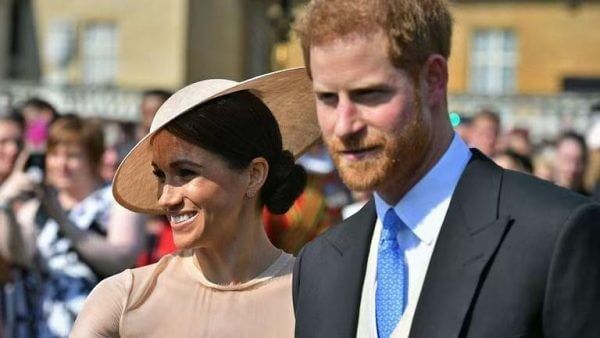 Meghan Markle: &Alpha;&upsilon;&tau;ή &epsilon;ί&nu;&alpha;&iota; &eta; &Epsilon;&lambda;&lambda;&eta;&nu;ί&delta;&alpha; &gamma;&upsilon;&nu;&alpha;&iota;&kappa;&omicron;&lambda;ό&gamma;&omicron;&sigmaf; &pi;&omicron;&upsilon; &theta;&alpha; &xi;&epsilon;&gamma;&epsilon;&nu;&nu;ή&sigma;&epsilon;&iota; &tau;&eta; &Delta;&omicron;ύ&kappa;&iota;&sigma;&sigma;&alpha; &tau;&omicron;&upsilon; &Sigma;ά&sigma;&epsilon;&xi;