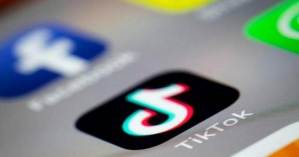 TikTok: &Eta; &epsilon;&phi;&alpha;&rho;&mu;&omicron;&gamma;ή &pi;&omicron;&upsilon; &chi;&rho;&epsilon;&iota;ά&zeta;&epsilon;&tau;&alpha;&iota; &gamma;&omicron;&nu;&iota;&kappa;ή &sigma;&upsilon;&nu;&alpha;ί&nu;&epsilon;&sigma;&eta; &kappa;&alpha;&iota; &pi;&rho;&omicron;&kappa;&alpha;&lambda;&epsilon;ί &alpha;&nu;&eta;&sigma;&upsilon;&chi;ί&alpha; &sigma;&tau;&omicron;&upsilon;&sigmaf; &gamma;&omicron;&nu;&epsilon;ί&sigmaf;
