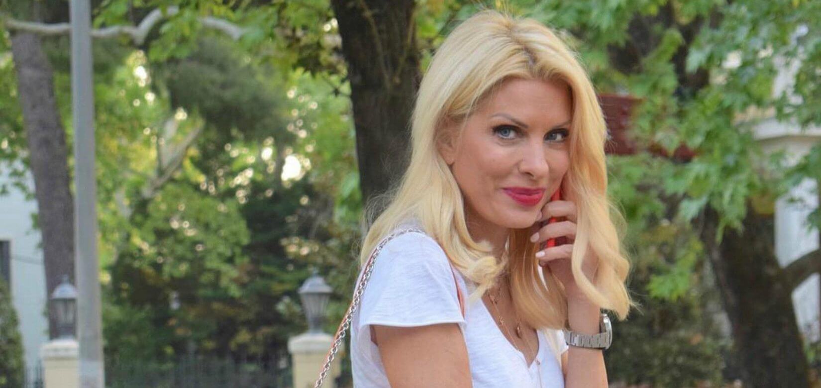 Ελένη Μενεγάκη: Ποζάρει αγκαλιά με τον γιο της και δείχνει την πιο τρυφερή πλευρά της! (φωτο)