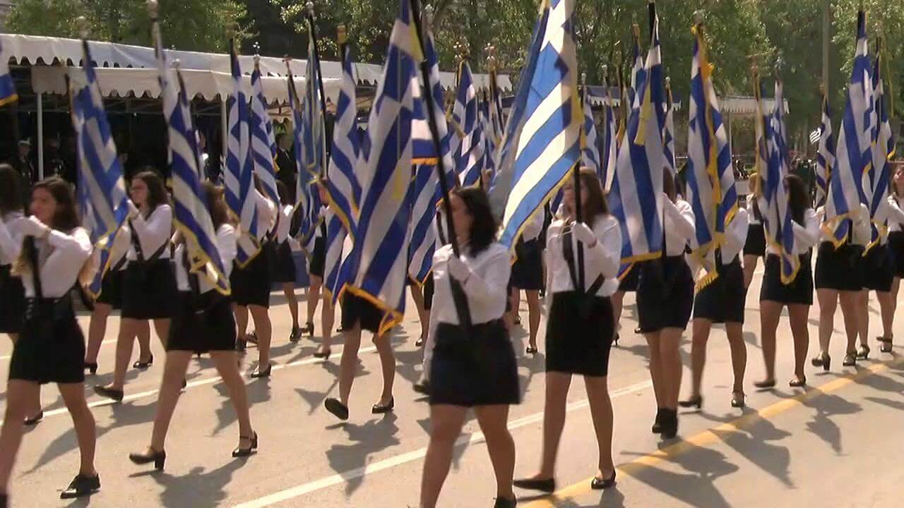 Νέα σχολική χρονιά: παραμένουν αγιασμός & προσευχή- καταργείται η κλήρωση για τη σημαία!