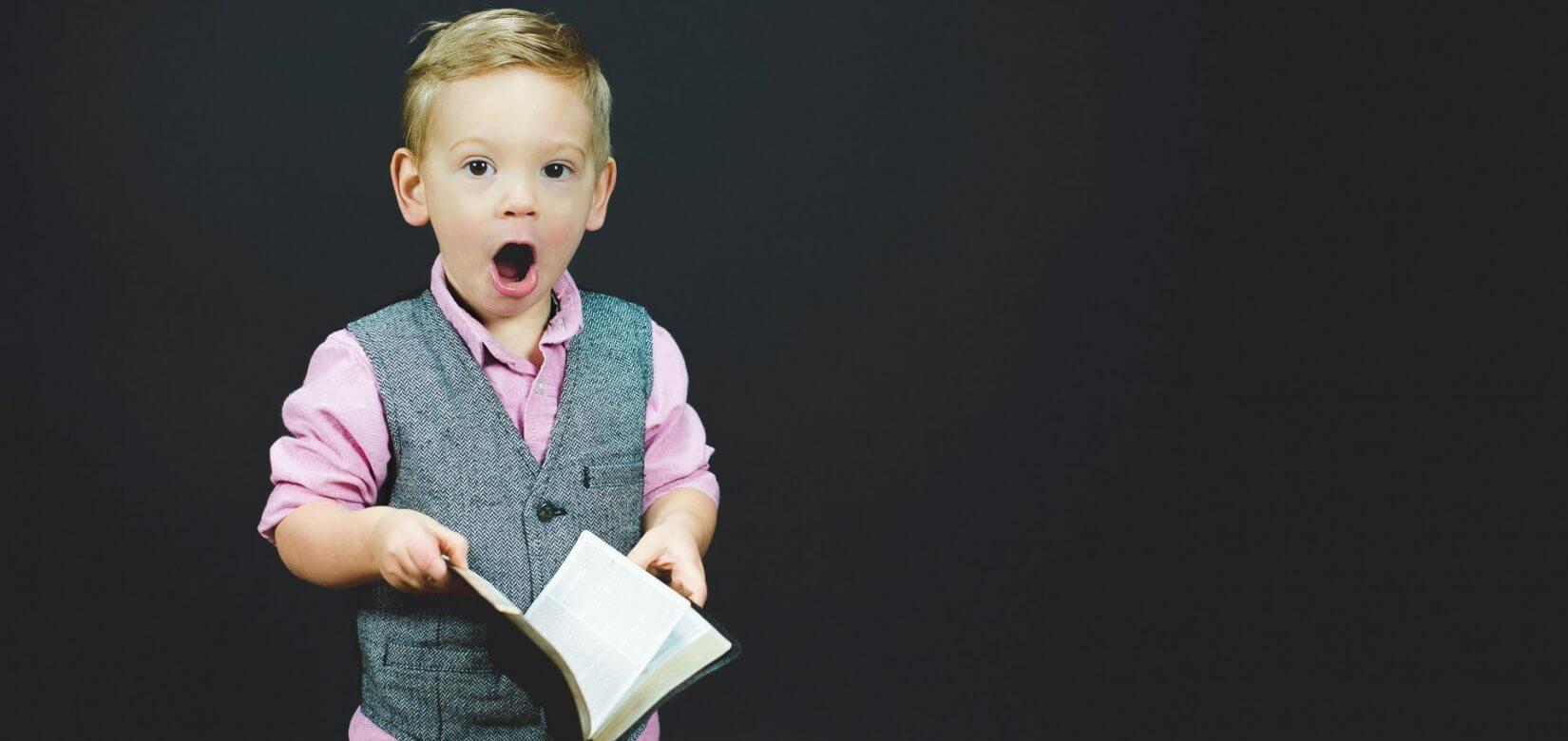 Διάβασμα στο σπίτι: Τί πρέπει να κάνουμε για να διαβάζουν τα παιδιά μόνα τους και καλά;