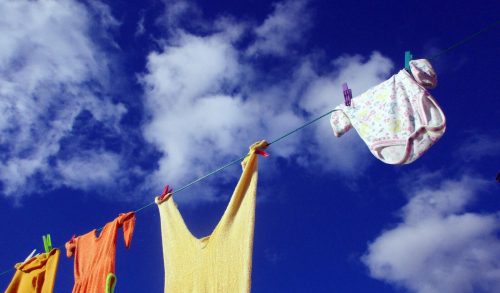 How to: Aυτό είναι το καλύτερο tip για να βάζετε σωστά πλυντήριο αν έχετε οικογένεια!