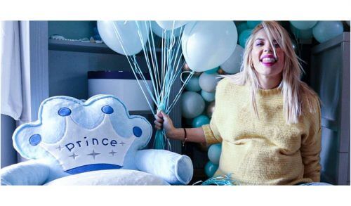 Γέννησε η Μαντώ μας!