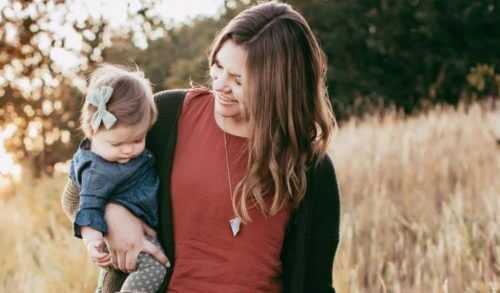 Ένα post - viral: "27 πράγματα που εύχομαι να είχα πει στον εαυτό μου σαν πρωτάρα μαμά"