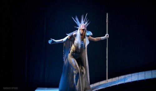Η παράσταση «Η Βασίλισσα του Χιονιού» του Θοδωρή Αμπαζή διαθέσιμη, online