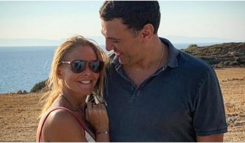 Τζένη Μπαλατσινού: Έγκυος στον 5ο μήνα -η φωτογραφία με φουσκωμένη κοιλίτσα