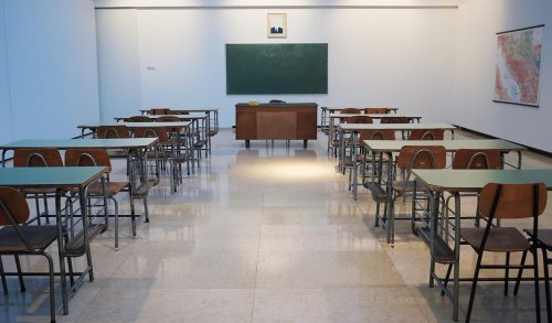 Κλειστά τα Δημοτικά Σχολεία όλης της χώρας από Δευτέρα