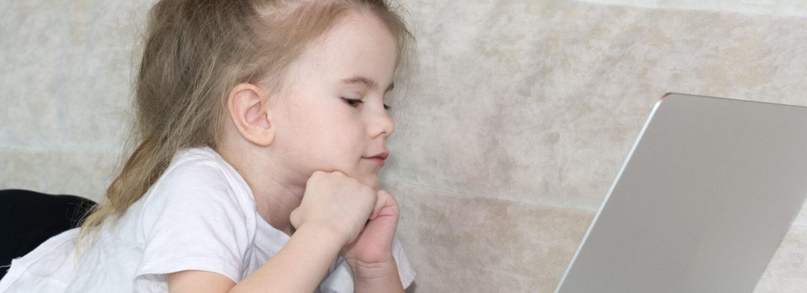 Τεχνητή Νοημοσύνη και μικρά παιδιά: Σύμμαχος ή εχθρός; Ο απόλυτος οδηγός επιβίωσης για γονείς