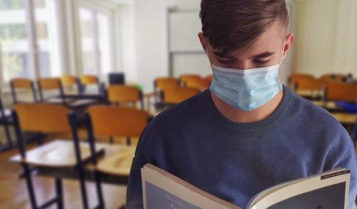 Κορονοϊός και παιδιά: Πόσο συμβάλλει το σχολείο στη μετάδοση του ιού;
