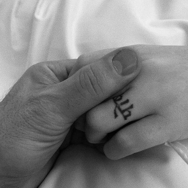 &Beta;&alpha;&sigma;ί&lambda;&eta;&sigmaf; &Kappa;&iota;&kappa;ί&lambda;&iota;&alpha;&sigmaf;: &Eta; &pi;&rho;ώ&tau;&eta; &phi;&omega;&tau;&omicron;&gamma;&rho;&alpha;&phi;ί&alpha; &kappa;&alpha;&iota; &omicron;&iota; &delta;&eta;&lambda;ώ&sigma;&epsilon;&iota;&sigmaf; &tau;&omicron;&upsilon; &mu;&epsilon;&tau;ά &tau;&omicron;&nu; &epsilon;&rho;&chi;&omicron;&mu;ό &tau;&omicron;&upsilon; &gamma;&iota;&omicron;&upsilon; &tau;&omicron;&upsilon; (&phi;&omega;&tau;&omicron;)