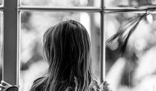 Σεξουαλική κακοποίηση: Όταν η οικογένεια μετατρέπεται σε κόλαση για τα παιδιά...