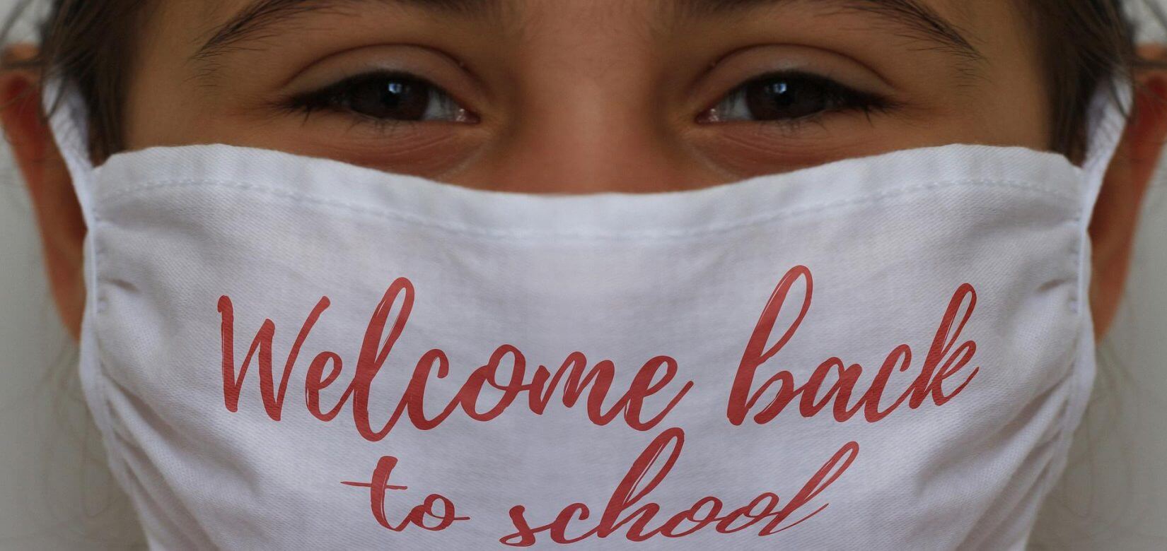 Κουδούνι ξανά στα σχολεία: Επιστροφή όλων των μαθητών στα θρανία με μάσκες και self test