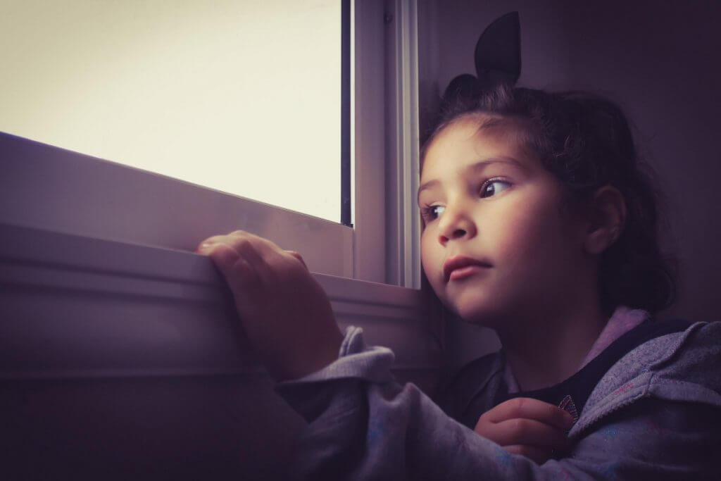Έρευνα: Από μοναξιά, στρες και θυμό υποφέρουν τα παιδιά και οι έφηβοι στην πανδημία