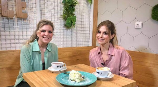 &Mu;ά&rho;&alpha; &Delta;&alpha;&mu;&omicron;&upsilon;&rho;&sigma;&lambda;ή &kappa;&alpha;&iota; &Chi;ά&rho;&eta;&sigmaf; &Chi;&rho;&iota;&sigma;&tau;ό&pi;&omicron;&upsilon;&lambda;&omicron;&sigmaf; έ&rho;&chi;&omicron;&nu;&tau;&alpha;&iota; &sigma;&tau;&omicron; "&Mu;&alpha;&mu;ά-&delta;&epsilon;&sigmaf;" &sigma;&tau;&eta;&nu; &Epsilon;&Rho;&Tau;2