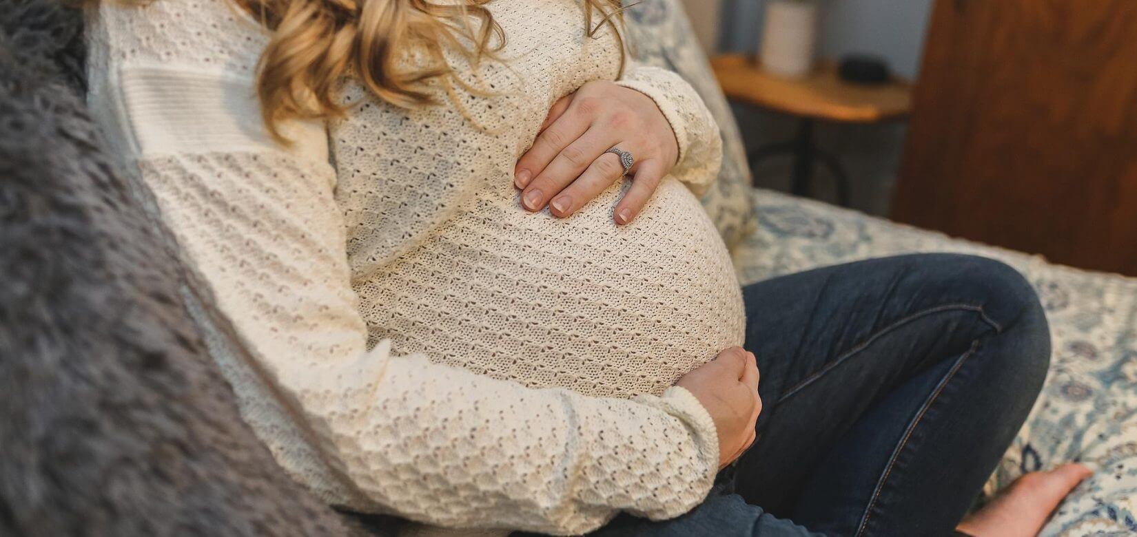 Εγκυμοσύνη: Οι κίνδυνοι για τη μαμά από τις επιπλοκές