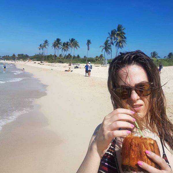 Love story: H &Rho;έ&nu;&alpha; &Mu;ό&rho;&phi;&eta; & o &Omicron;&rho;έ&sigma;&tau;&eta;&sigmaf; &Phi;&alpha;&lambda;&eta;&rho;έ&alpha;&sigmaf; &theta;&alpha; &gamma;ί&nu;&omicron;&upsilon;&nu; &gamma;&omicron;&nu;&epsilon;ί&sigmaf; & &alpha;&upsilon;&tau;ή &epsilon;ί&nu;&alpha;&iota; &eta; &iota;&sigma;&tau;&omicron;&rho;ί&alpha; &alpha;&gamma;ά&pi;&eta;&sigmaf; &tau;&omicron;&upsilon;&sigmaf;!