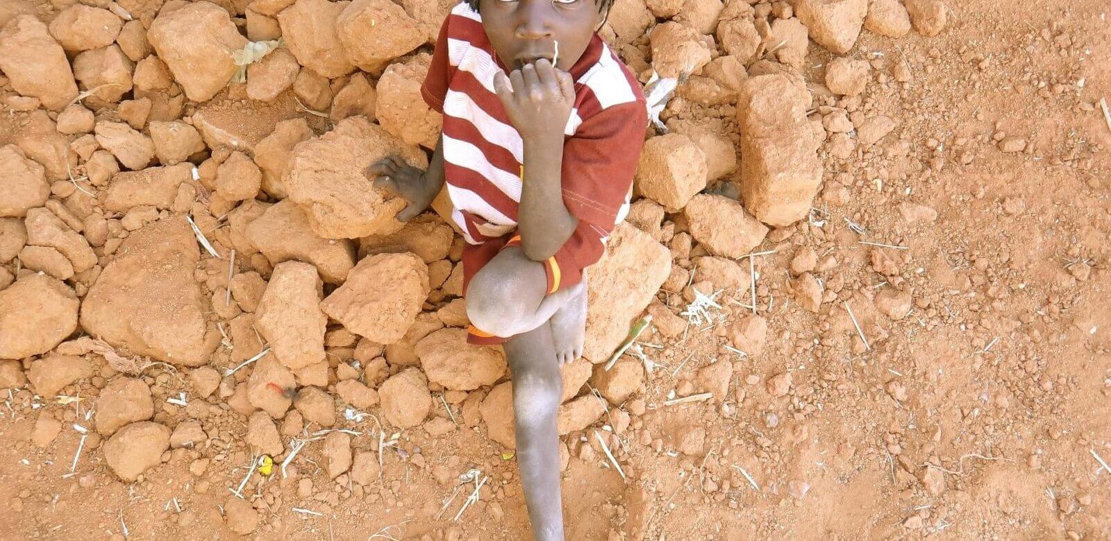 «Καμπανάκι» UNICEF: Σε κίνδυνο 600.000 υποσιτισμένα παιδιά εξαιτίας της κατακόρυφης αύξησης των τιμών των τροφίμων
