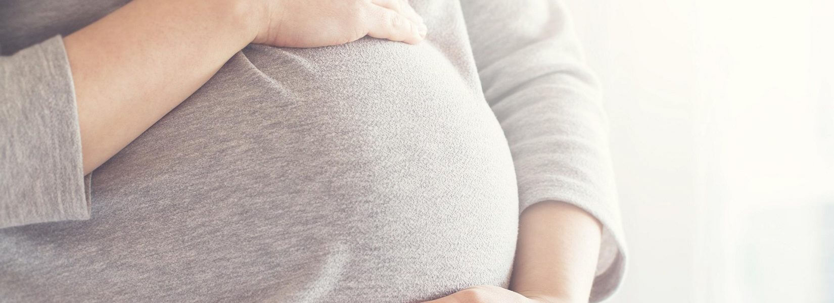Οι Ελληνίδες κάνουν παιδιά αργότερα: Εκτίναξη γεννήσεων μετά τα 40