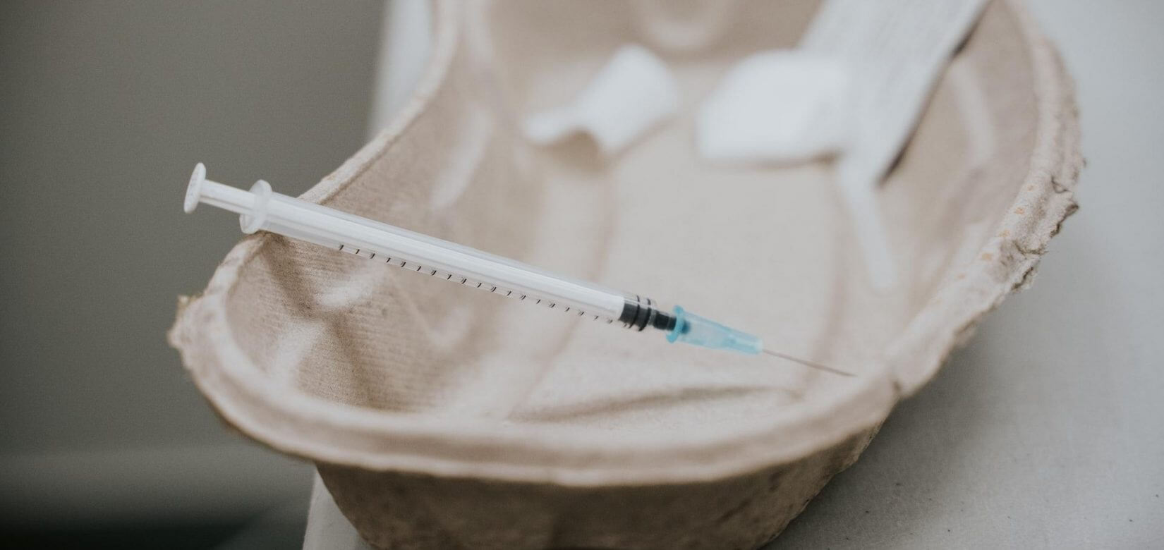 Κορονοϊός: Η Pfizer ζητεί έγκριση για να ξεκινήσουν οι εμβολιασμοί σε έφηβους