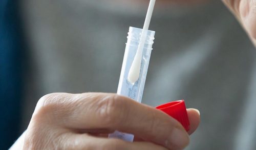 Δωρεάν self test για ανεμβολίαστα παιδιά - Πως θα τα προμηθευτείτε
