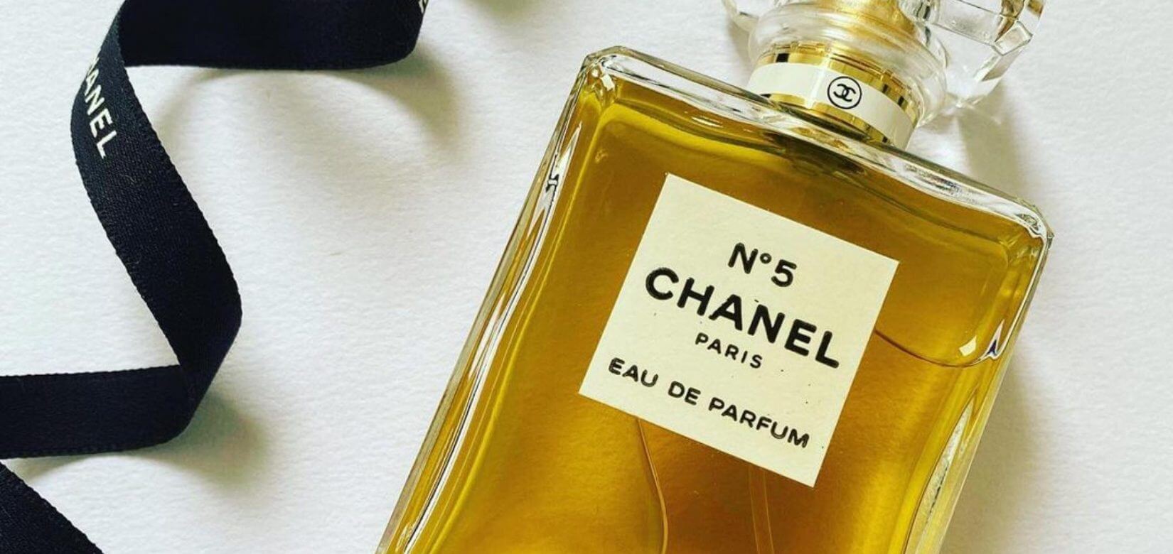 100 χρόνια Chanel No 5: Το θρυλικό άρωμα που κρατάει... έναν αιώνα