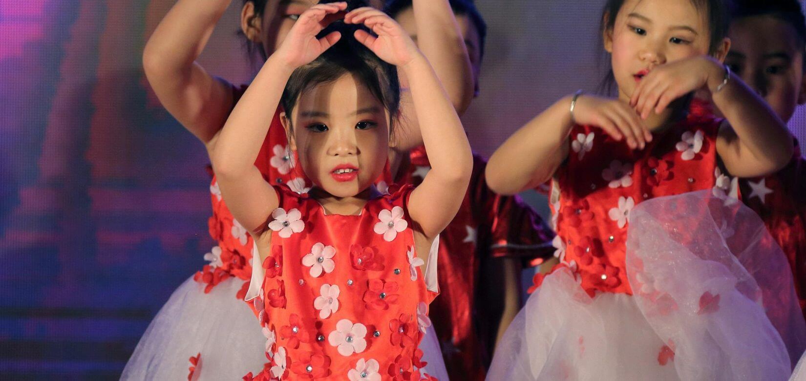 «Πότε θα κάνετε παιδί;» ρωτούν τις νεόνυμφες στην Κίνα
