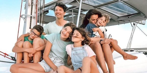 Σάκης Ρουβάς - Κάτια Ζυγούλη: Η υπέροχη οικογενειακή φωτογραφία από τις  διακοπές τους με το σκάφος