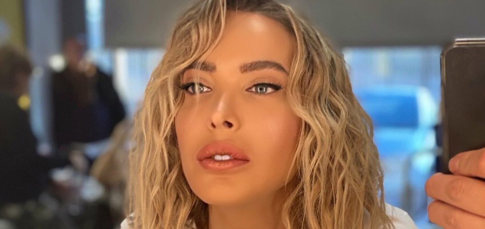 Αμαρυλλίς: Η εικόνα που ενισχύει τις φήμες περί εγκυμοσύνης της τραγουδίστριας