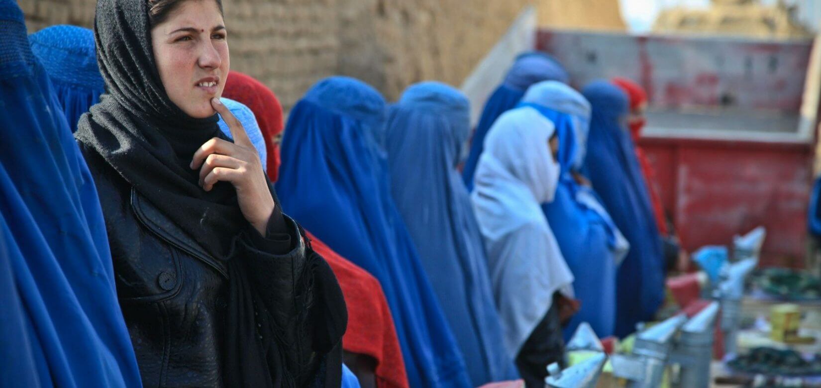 Ταλιμπάν: Οι οκτώ, πέρα από κάθε λογική, κανόνες για τις γυναίκες που η παραβίασή τους σημαίνει θάνατο