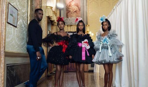 Οι κόρες του Diddy τίμησαν την μητέρα τους περπατώντας στην πασαρέλα των Dolce & Gabbana (vid)