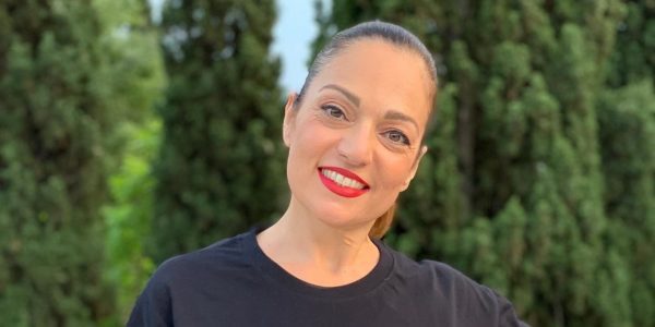 &Epsilon;&lambda;έ&nu;&eta; &Kappa;&alpha;&rho;&alpha;&kappa;ά&sigma;&eta;: &Omicron;&lambda;&omicron;&kappa;&lambda;&eta;&rho;ώ&theta;&eta;&kappa;&epsilon; &eta; &delta;&iota;&alpha;&delta;&iota;&kappa;&alpha;&sigma;ί&alpha; &alpha;&nu;&alpha;&delta;&omicron;&chi;ή&sigmaf;, ή&rho;&theta;&epsilon; &tau;&omicron; &pi;&alpha;&iota;&delta;ά&kappa;&iota; &mu;&alpha;&sigmaf; &sigma;&tau;&omicron; &sigma;&pi;ί&tau;&iota;