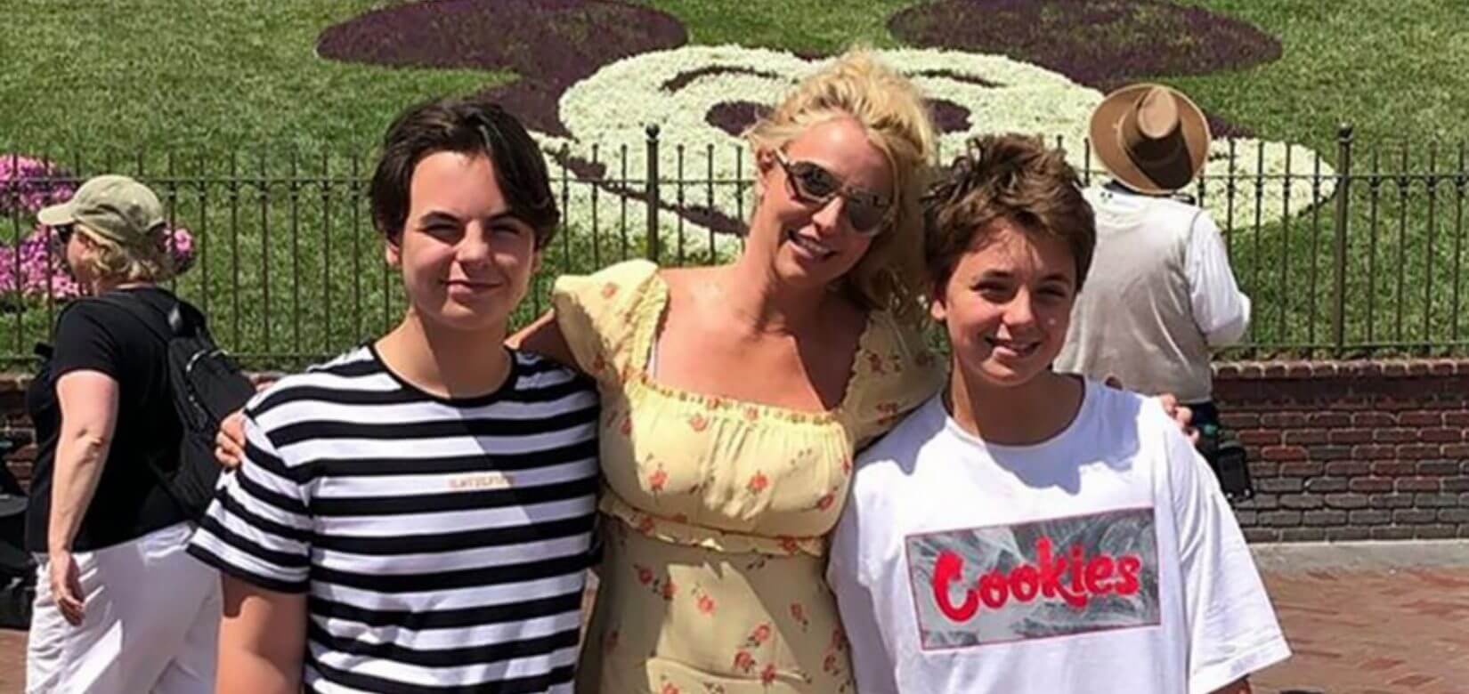 Μπρίτνεϊ Σπίαρς: Οι γιοι της έχουν συγχωρήσει τον παππού τους για όσα της έκανε - Τον νοσταλγούν