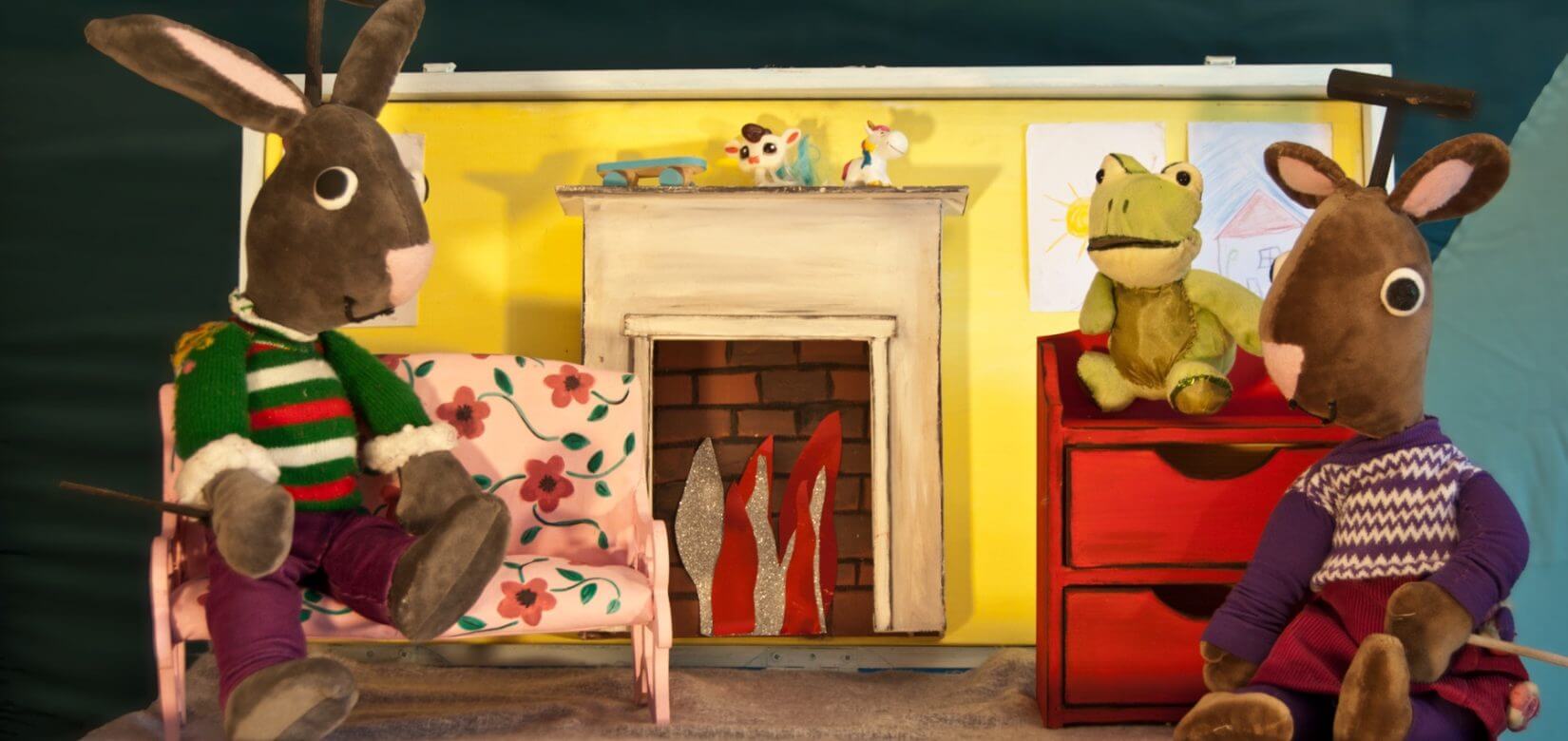 Η Παραμυθοχώρα πάει στο Μουσείο Λαλαούνη με τον βατραχάκο