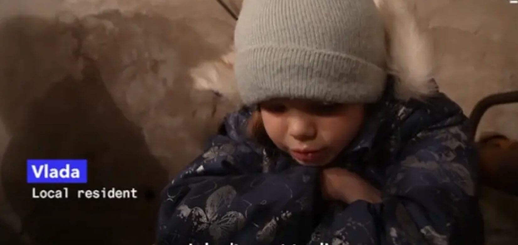 Πόλεμος στην Ουκρανία: «Δεν θέλω να πεθάνω», λέει δακρυσμένο παιδάκι (vid)