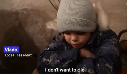 Πόλεμος στην Ουκρανία: «Δεν θέλω να πεθάνω», λέει δακρυσμένο παιδάκι (vid)