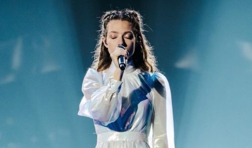Eurovision: Οι... αποκαλύψεις της Ελληνίδας γιαγιάς της Αμάντα Γεωργιάδη για τα παιδικά της χρόνια