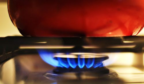 ΕΔΑ Αττικής για την πυρκαγιά στην Πεντέλη: Υπήρξε διαρροή φυσικού αερίου - Αποκαταστάθηκε η βλάβη